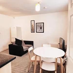 Cozy 1 Bedroom Flat Nr Apartment